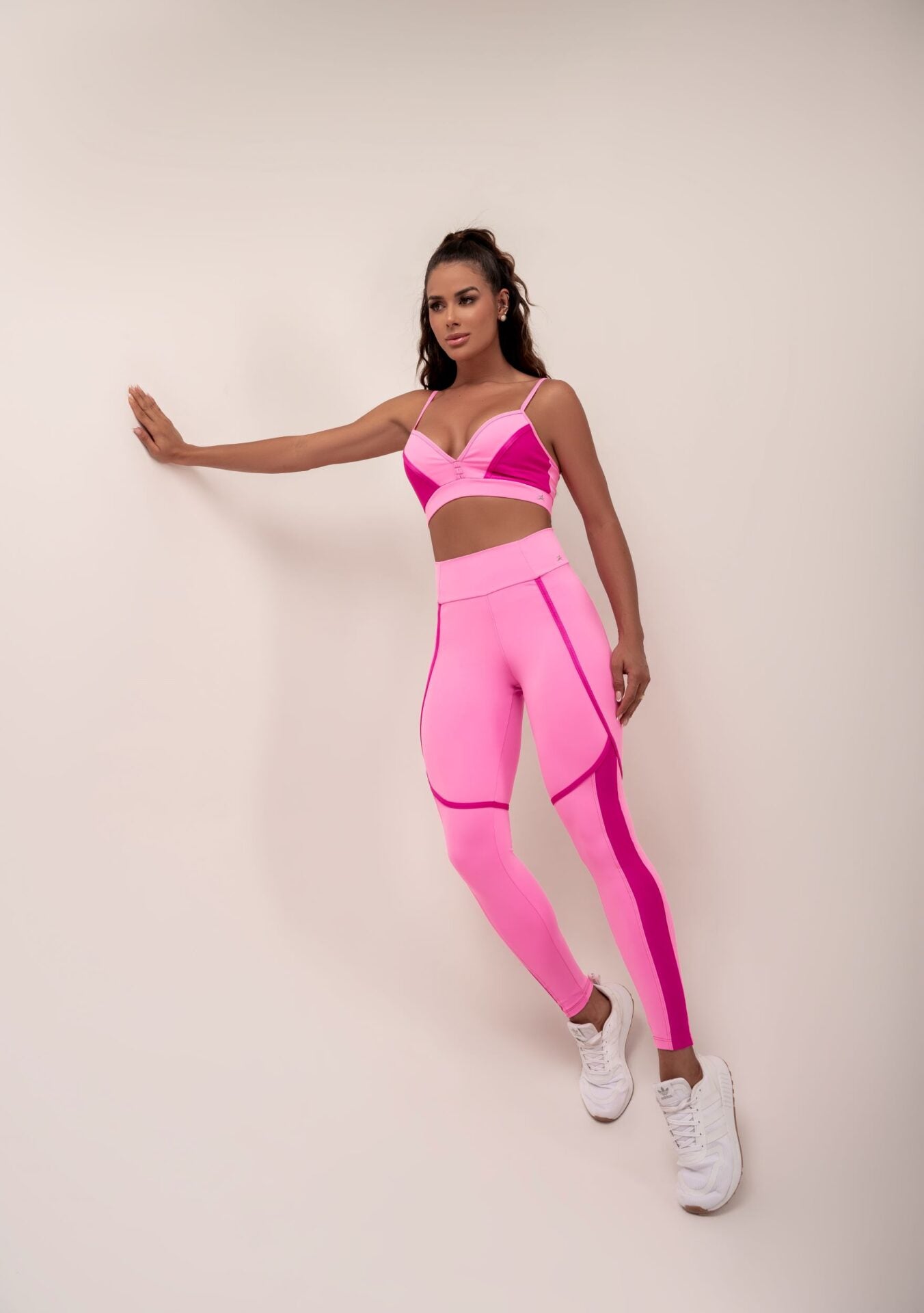 Nicole Bra and Leggings Set - Pink | Fitnessee