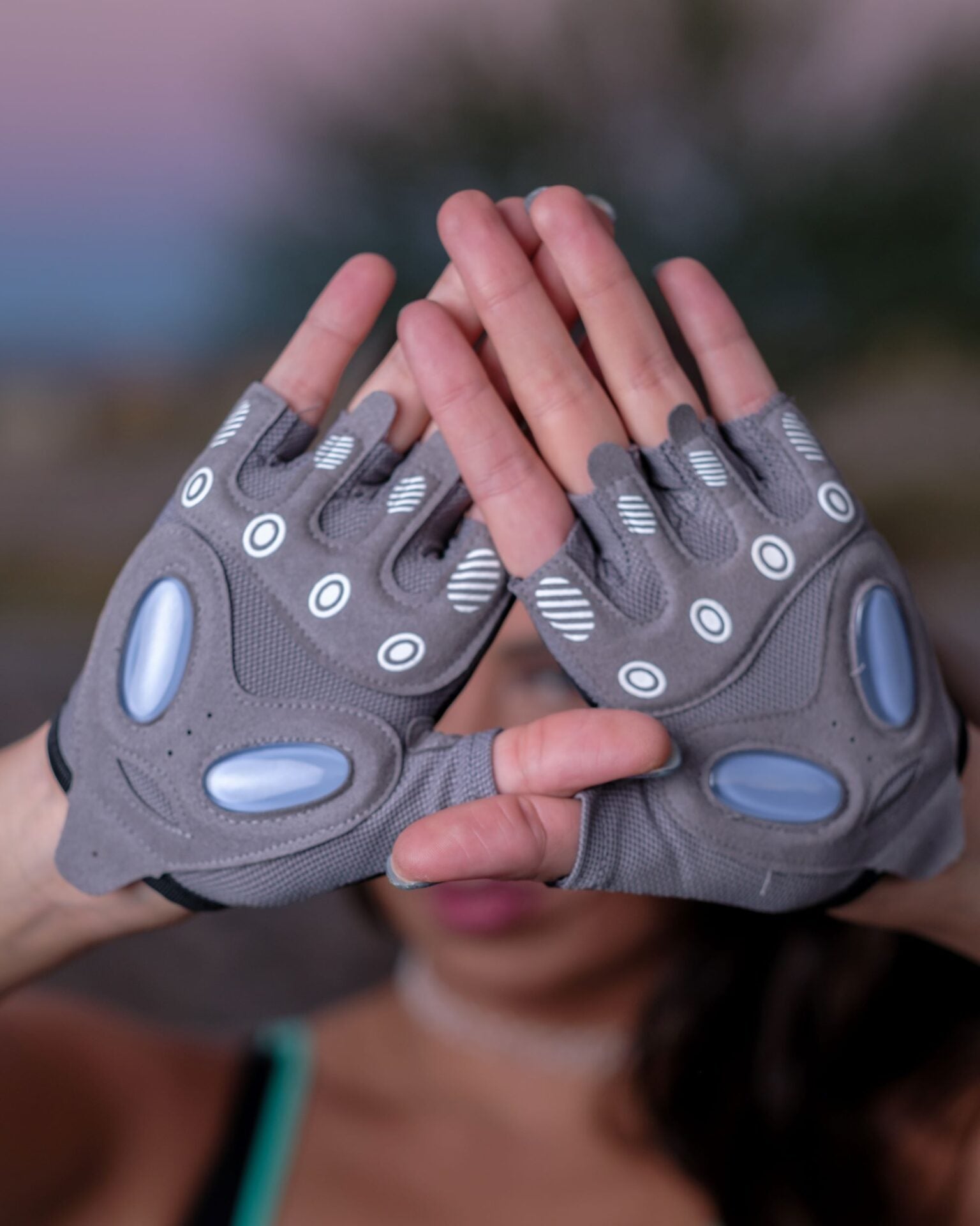 Fitnessee Women’s Weightlifting Gloves